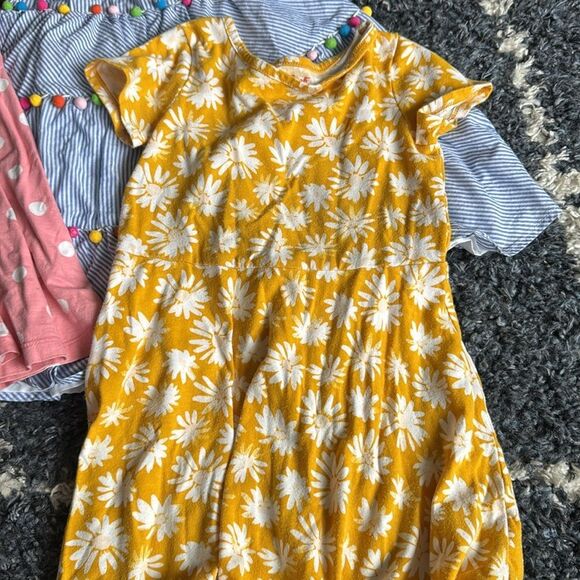 Bundle of 3 Girls Dresses - Picture 4 of 9